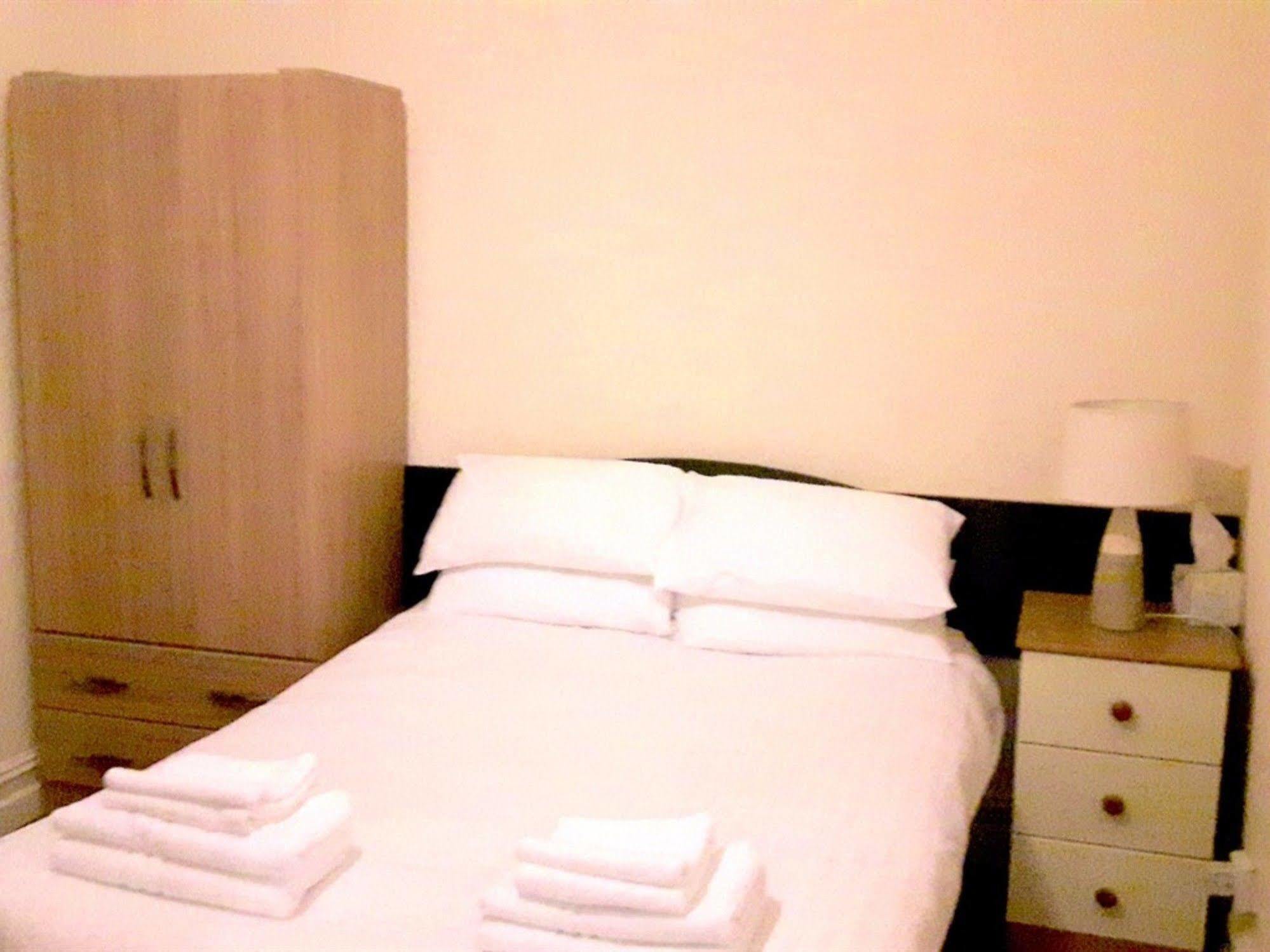 הרטלפול Trinity Guest House מראה חיצוני תמונה